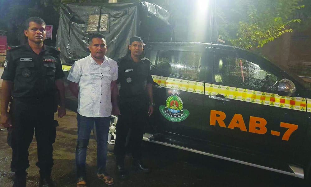 হত্যাচেষ্টা মামলার পলাতক সাবেক ছাত্রলীগ নেতা কোরবান গ্রেপ্তার
