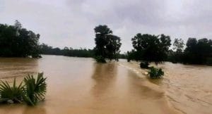 ভয়াবহ বন্যায় বিচ্ছিন্ন ফেনী, মহাবিপদে সাড়ে তিন লাখ মানুষ