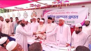 কিশোরগঞ্জে ছাত্র আন্দোলনে নিহতদের পরিবারকে জামায়াতের সহায়তা
