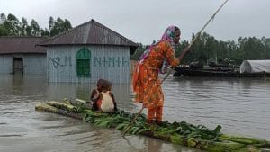 প্লাবিত হচ্ছে নতুন নতুন এলাকা, উদ্ধারের অপেক্ষায় অনেক মানুষ