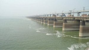 আমরা বাঁধের মুখ খুলিনি, একা একা খুলে গেছে : ভারত