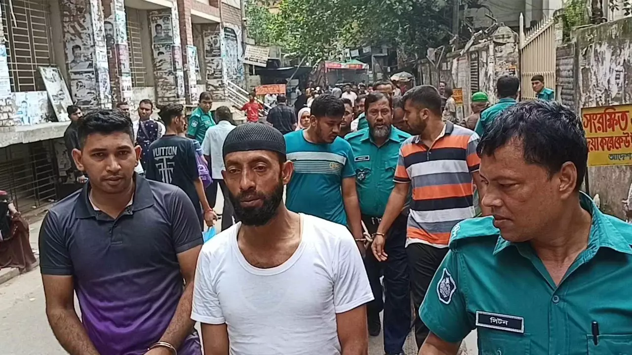 সচিবালয় ভাঙচুরের ঘটনায় ছয় আনসার সদস্য রিমান্ডে