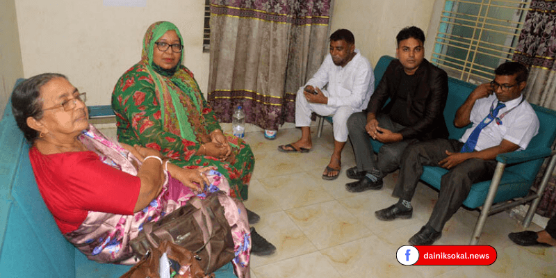 গুণকীর্তনের’ গানে শেখ হাসিনার নাম: নেত্রীসহ ৫ জনকে পুলিশে দিলেন ডিসি