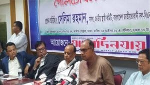 গুলিস্তান মোড়ে শেখ হাসিনার বিচার করা উচিত: দুদু