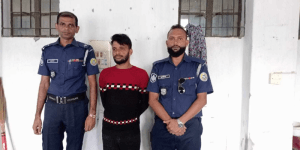 ইয়াবাসহ মাদক ব্যবসায়ী গ্রেফতার -নিয়ন্ত্রণ করা যাচ্ছে না সিন্ডিকেট
