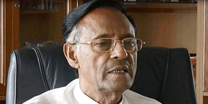 একটি রাজনৈতিক দল কালই ক্ষমতায় বসতে চায়।