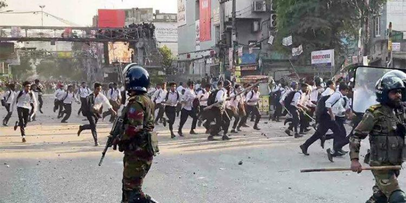 সায়েন্সল্যাবে সিটি ও ঢাকা কলেজ শিক্ষার্থীদের সংঘর্ষ