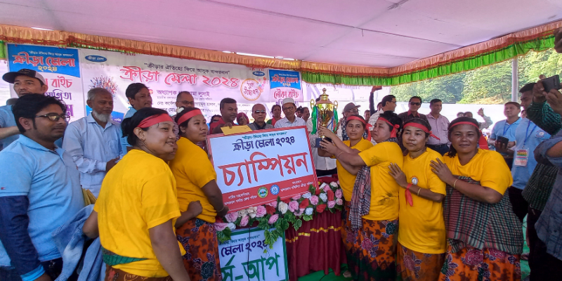 নৌকাবাইচ প্রতিযোগিতার মাধ্যমে বান্দরবানে ক্রীড়া মেলার উদ্বোধন