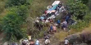 ব্রাজিলে বাস খাদে নিহত ২৩