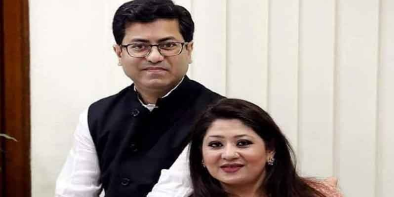 এবার তাপস ও তার স্ত্রীর দেশত্যাগে নিষেধাজ্ঞা