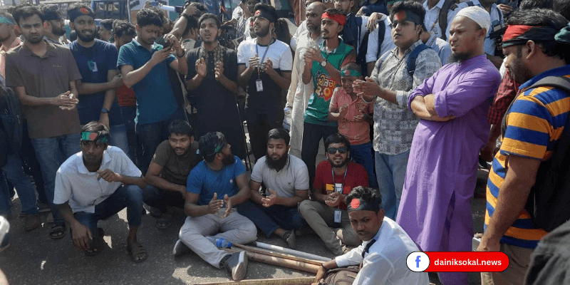 আ.লীগ কর্মী’কে মারধর করে পুলিশে দেওয়া হলো।