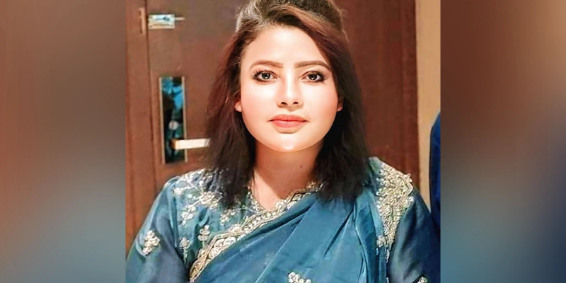 ছাত্রীনিবাস ত্যাগ না করায় বিএনপি নেত্রীকে অবরুদ্ধ