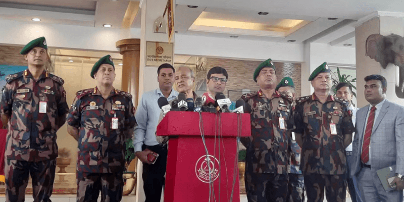 দ্রুতই বিডিআর হত্যাকাণ্ডের পুনঃতদন্ত করা হবে : স্বরাষ্ট্র উপদেষ্টা