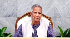 প্রধান উপদেষ্টার সঙ্গে সংস্কার কমিশন প্রধানদের বৈঠক