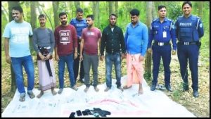 বাঞ্ছারামপুরে প্রেম বাগান থেকে গ্রেফতার ৫