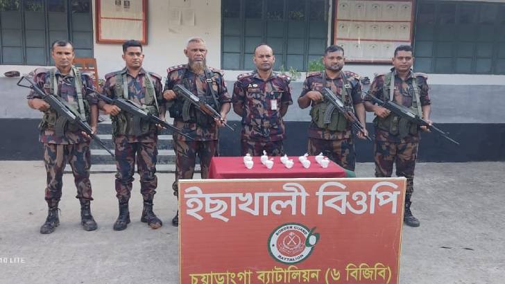 মেহেরপুরে বিজিবির অভিযানে দশ কেজি রুপা উদ্ধার 