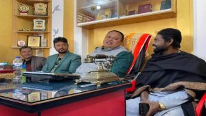 কয়রা আওয়ামীলীগ নেতা ''ডন বাহারুল'' বিমানবন্দরে আটক