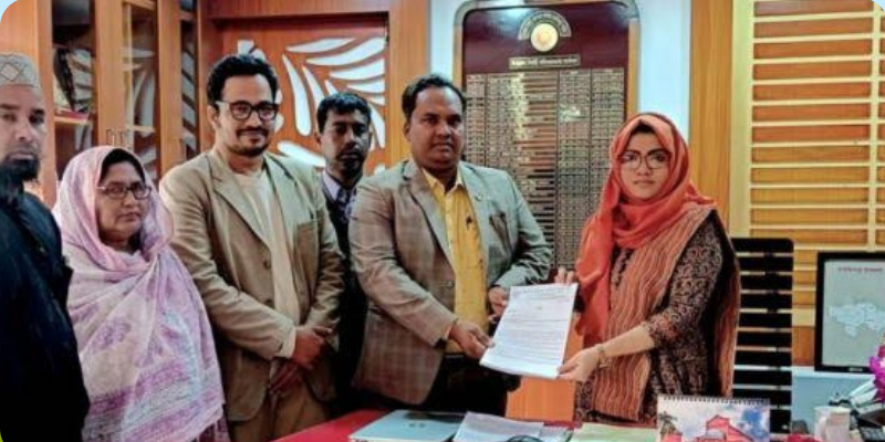 নাটোরে গণস্বাক্ষর সংবলিত ক্যাব’র স্মারকলিপি প্রদান