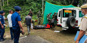 ভারত সীমান্তে পড়ে আছে বাংলাদেশির লাশ