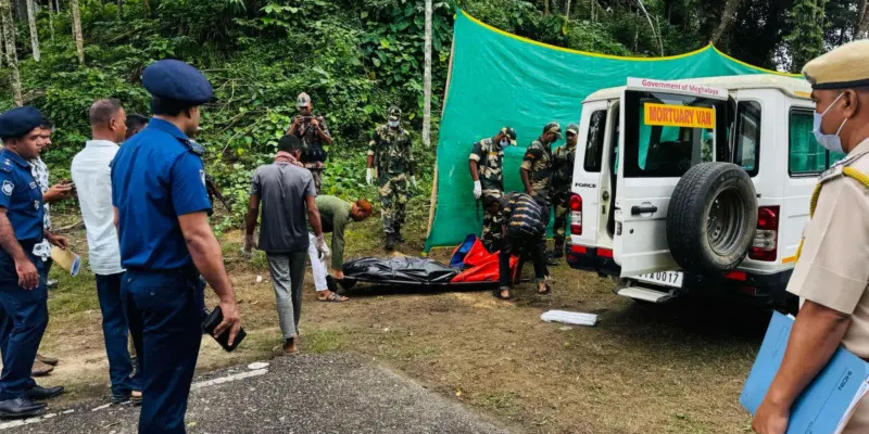 ভারত সীমান্তে পড়ে আছে বাংলাদেশির লাশ
