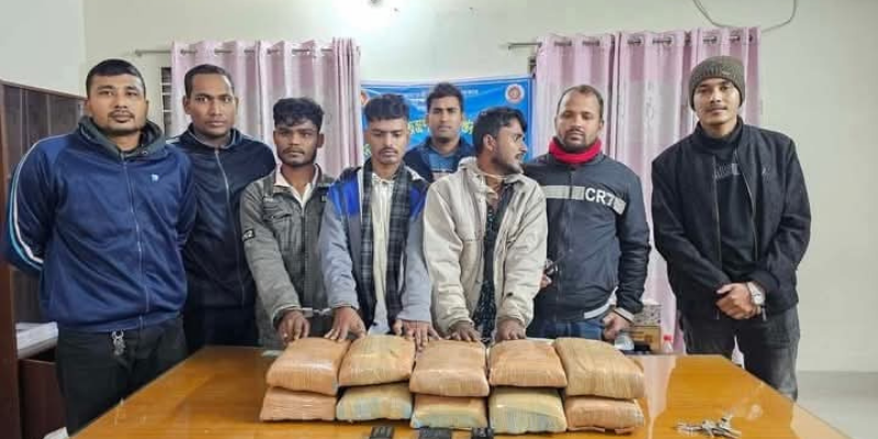শেরপুরে ২১ কেজি গাঁজাসহ আটক ৩
