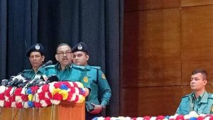 মোটরসাইকেল ঝুঁকিপূর্ণ বাহন: ডিএমপি কমিশনার