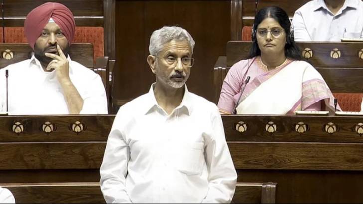 বাংলাদেশের নতুন সরকারের সঙ্গে দৃঢ় সম্পর্ক স্থাপন করবে ভারত