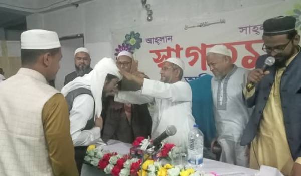 মারুফুল কুরআন হিফজ মাদরাসায় পাগড়ি প্রদান ও পুরস্কার বিতরণ 