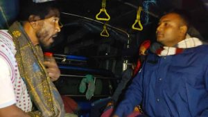 অনৈতিক কর্মকাণ্ডে জড়িত হওয়ার সময় নারীসহ ২ যুবক আটক