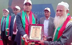 "প্রজন্ম জানুক শিক্ষকরাই প্রজন্মের বাতিঘর"