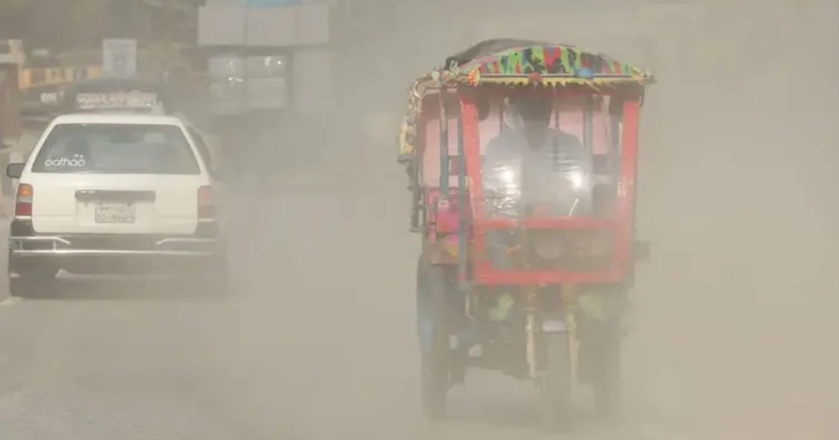 দূষিত শহরের শীর্ষে দিল্লি , দ্বিতীয় ঢাকা