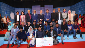 অভিবাসী দিবস বিতর্ক প্রতিযোগিতায় চ্যাম্পিয়ন শেকৃবি