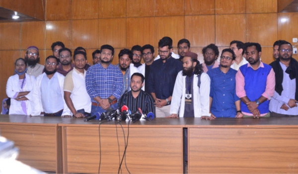 ভাতা বাড়ায় কাল থেকে কাজে ফিরবেন ট্রেইনি চিকিৎসকরা