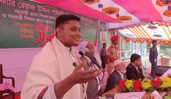 শিক্ষকতাকে প্রথম শ্রেণির পেশা হিসেবে স্বীকৃতির দাবি: হাসনাত আব্দুল্লাহ