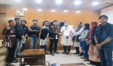 ডোপ টেস্টের নিয়ম চালুসহ চার দফা দাবিতে উপাচার্যকে স্মারকলিপি 