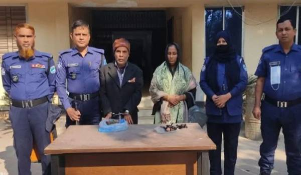 সোনারগাঁয়ে নারীসহ দুই মাদক কারবারি আটক