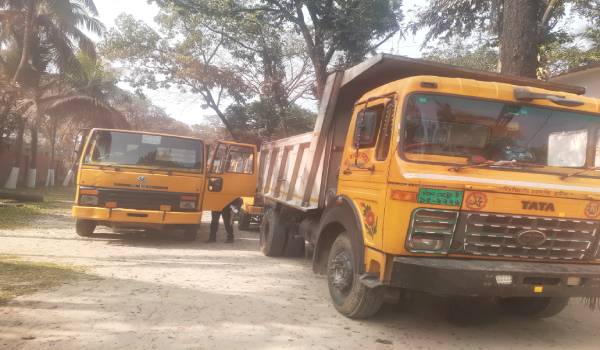 কালীগঞ্জে কৃষি জমির মাটি লুট করে নিয়ে যাওয়ার অপরাধে ৭ জন অর্থদণ্ড       