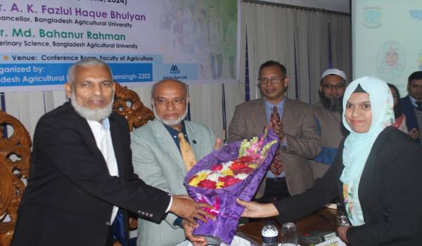 বাকৃবির ভেটেরিনারি ২৪ শিক্ষাবর্ষের শিক্ষার্থীদের নবীনবরণ