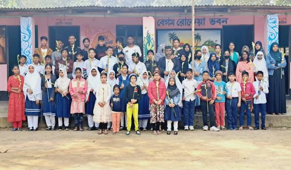 শিক্ষা জীবনের নতুন সূচনা: নবীন বরণে মুখরিত কেরানীগঞ্জের ন্যাশনাল উচ্চ বিদ্যালয়