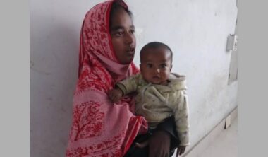 আদালতের নির্দেশে মায়ের কোলে ফিরল শিশু