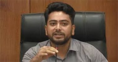 বিএনপি সময় চায়, আমরা অপেক্ষায় আছি : উপদেষ্টা নাহিদ