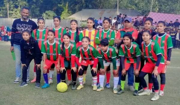প্রয়াত আয়শা ইসলামের স্মরণে প্রমীলা ফুটবল টুর্নামেন্ট লালমনিরহাট চাম্পিয়ন