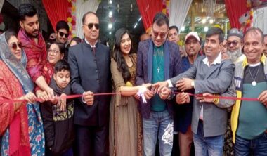 মির্জাপুরে টাঙ্গাইল পোড়াবাড়ি সুইটমিট এন্ড রেস্টুরেন্ট এর শোরুম উদ্বোধন