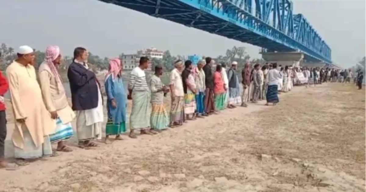 পদ্মা সেতুর রেল সংযোগ প্রকল্পের পিলারের অবৈধ মাটিকাটা