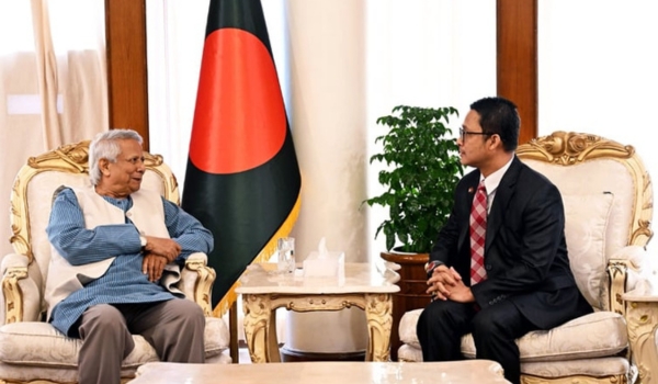 মালয়েশিয়ায় শ্রমিকদের জন্য মাল্টিপল-এন্ট্রি ভিসা চায় প্রধান উপদেষ্টা