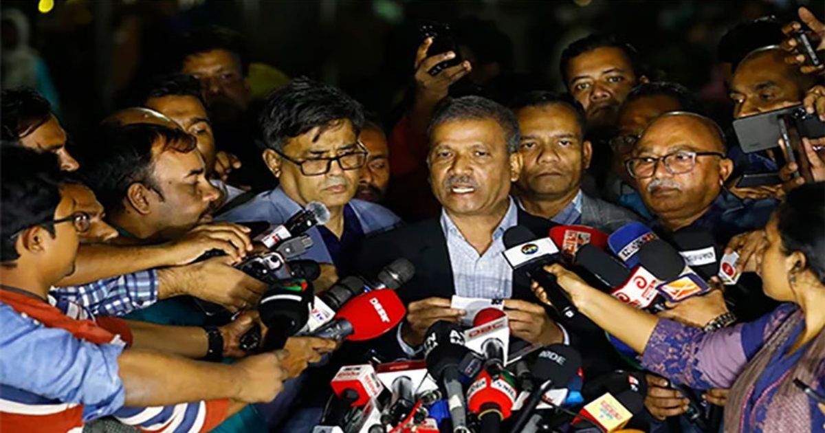 হত্যার বিচার না করতে পারলে আমাদের বাঁচার অধিকার নেই : আইন উপদেষ্টা