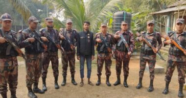 আত্মগোপনে থাকা ভারতীয় নাগরিক গ্রেপ্তার