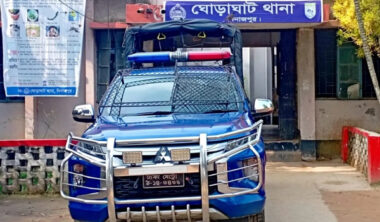 দিনাজপুরে ট্রাকের ধাক্কায় ভ্যান থেকে ছিটকে পড়ে সবজি বিক্রিতা নিহত