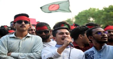 নতুন রাজনৈতিক দল নেতৃত্বে আসছেন কারা