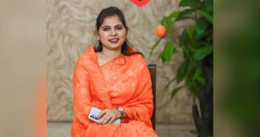 পুলিশের অভিযানে মহিলা লীগ নেত্রী সাবিনা ইয়াসমিন গ্রেপ্তার